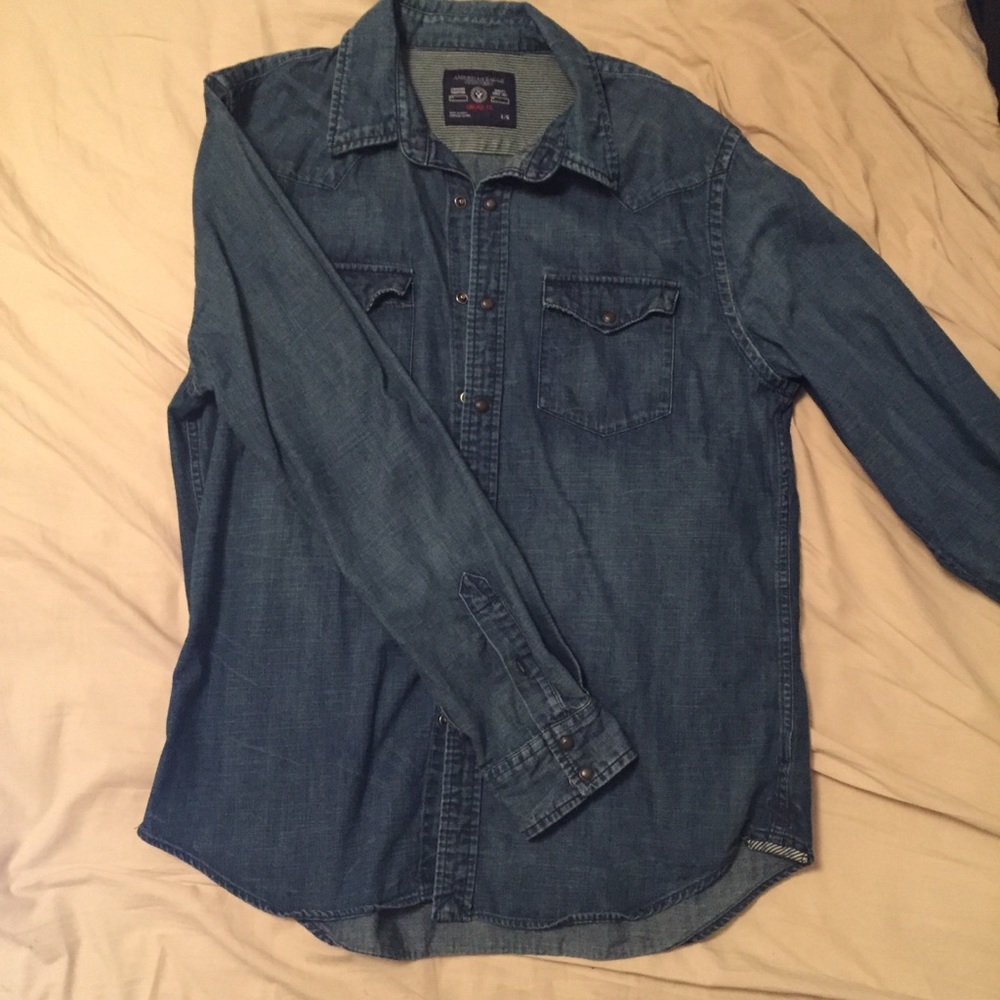AMERICAN EAGLE DENIM SHIRT